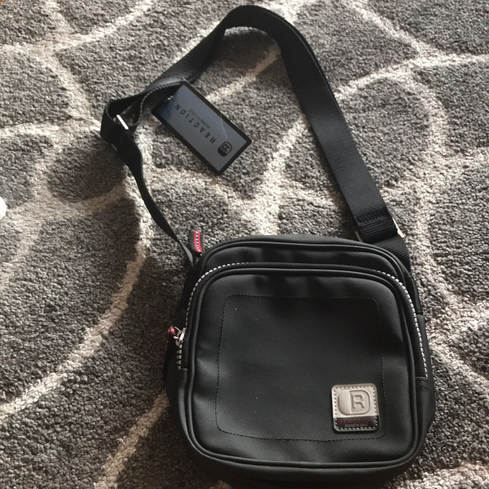 Kenneth Cole Reaction Crossbody Bag NWT